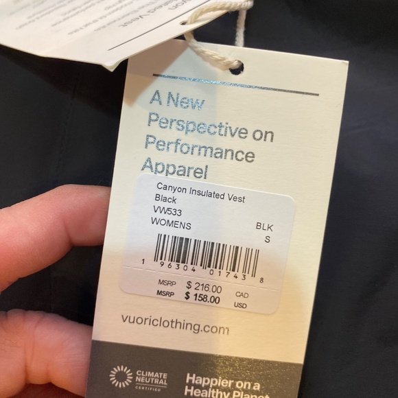 NWT Vuori canyon insulated vest BLACK Size S - Picture 4 of 4